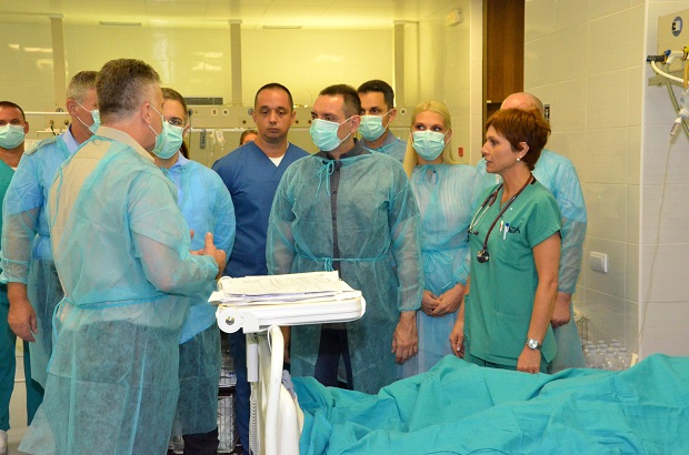 Ватрогасац још животно угрожен