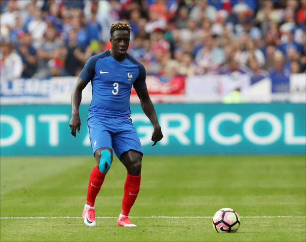 Менди најскупљи леви бек на свету