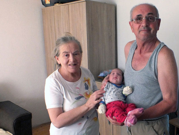 ПРЕОКРЕТ У НОВОМ ПАЗАРУ: Шериф се вратио и признао ћерку!