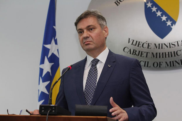 РАСИПНИШТВО БЕЗ ГРАНИЦА: Денис Звиздић са делегацијом у САД потрошио 56.446 марака 