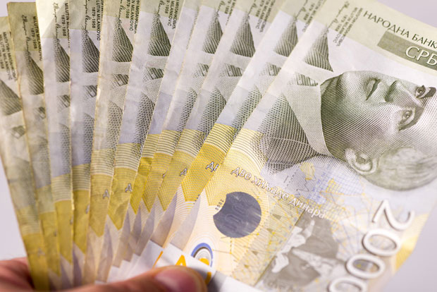 Просечна јунска нето плата 49.238 динара, реално већа 4,3%