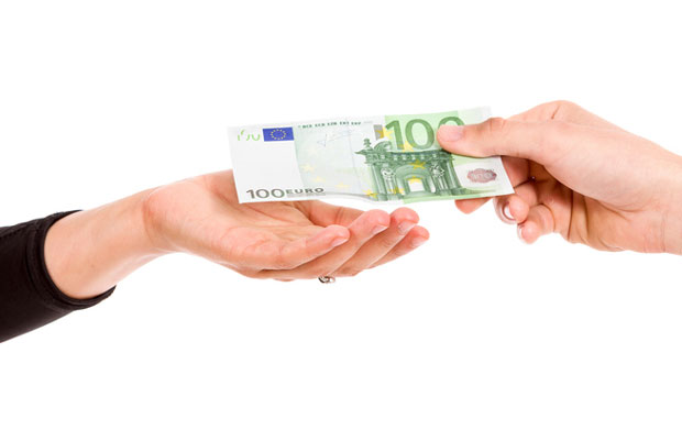 Две године подводила малолетницу - другарицу ометену у развоју