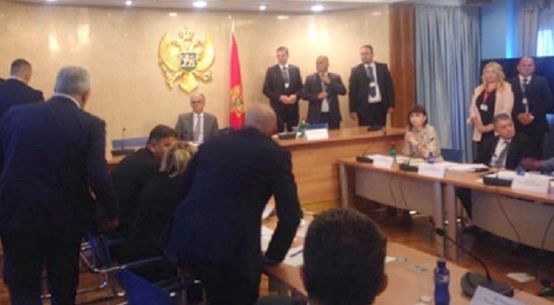 Четири посланика ДФ без повластица?