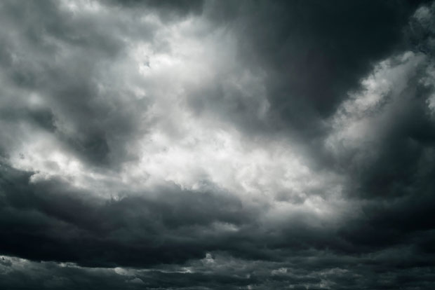 Олуја погодила Румунију, повређено 28 особа
