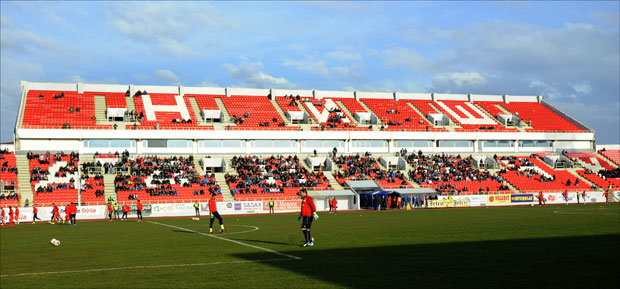 РАДНИЧКИ НЕ МОЖЕ ДА ИГРА У НИШУ: На Чаиру удара струја!