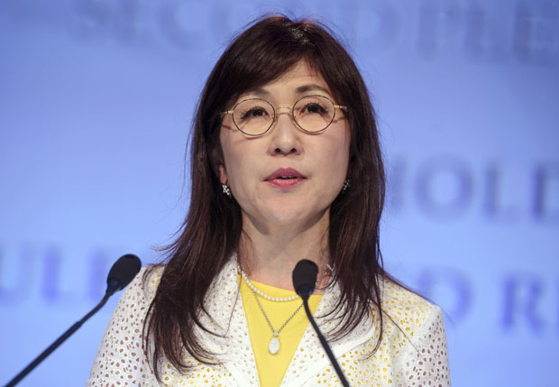 Оставка министарке, крива за пад популарности премијера