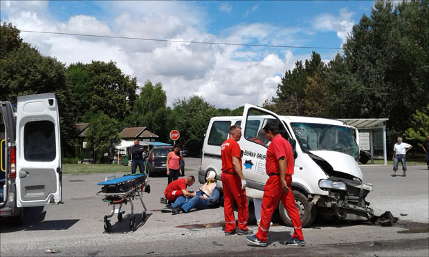 Возач умро приклештен у дачији (ФОТО)