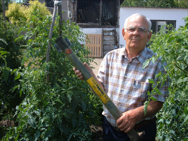 Противградна ракета им улетела у башту