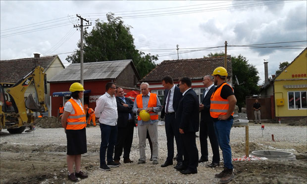 Сремска Митровица: За болницу више новца