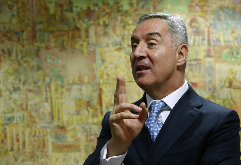 Руше нас злокобна православна браћа