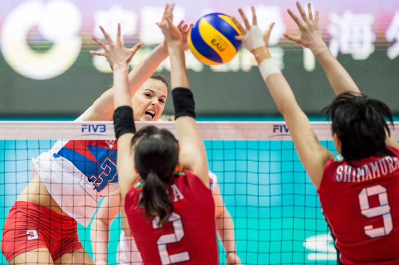 МАЛАГУРСКИ СЕ ПОВРЕДИЛА: Одбојкашице брусе форму за Ф6 Гран прија, али не могу без проблема 