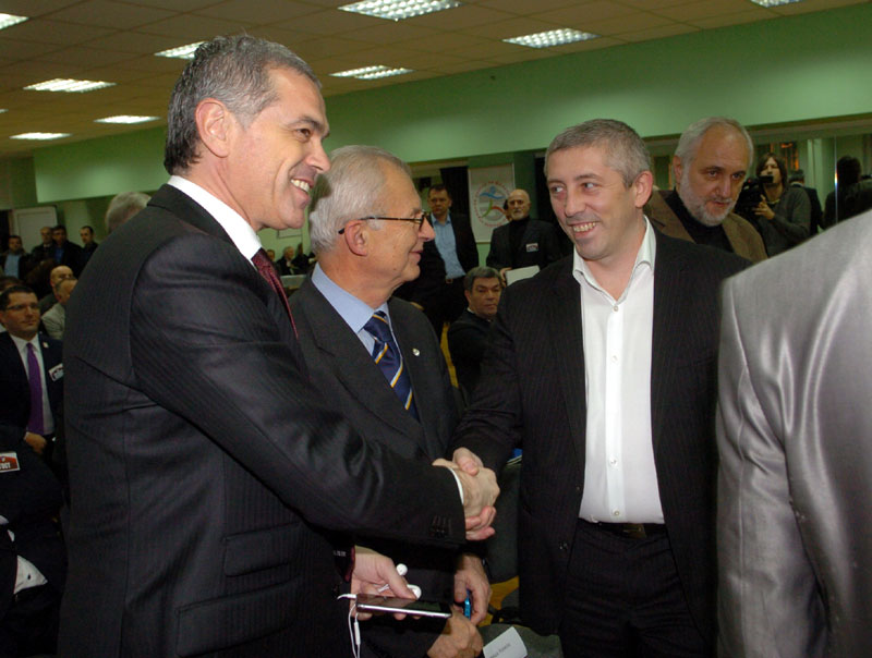 Звезда: Кокеза наређује, а ФСС рекетира