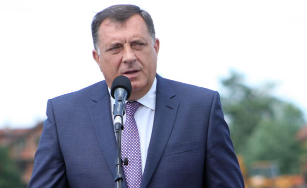 Додик: Изетбеговић доприноси конфузији у БиХ