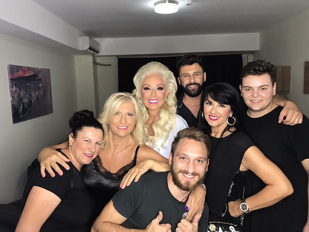 НЕМА ЈОЈ РАВНЕ: Лепа Брена одушевила Македонце (ФОТО)


