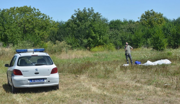 Преминуо падобранац