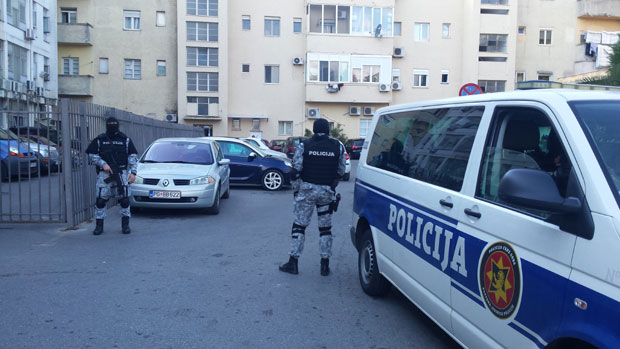 Полиција запленила скоро тону дроге, пронађено и оружје