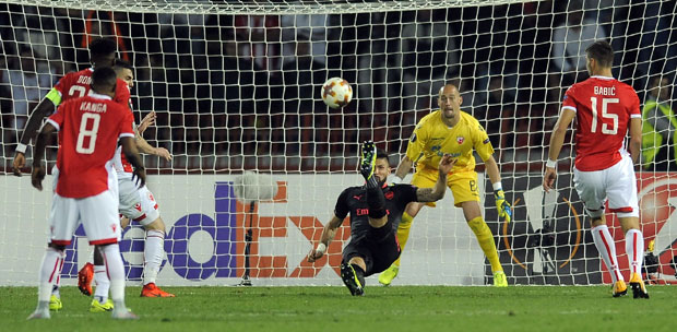 Жиру о голу: Као против Паласа; Вилшер: Сећам се меча са Партизаном