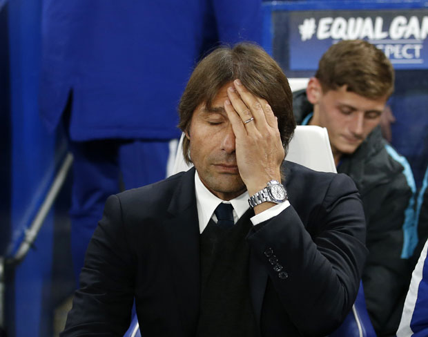 ЛОША АТМОСФЕРА У СВЛАЧИОНИЦИ ЧЕЛСИЈА: Играчи против Контеа