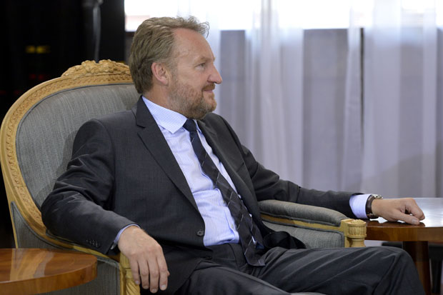 ПОДАНИЧКИ МЕНТАЛИТЕТ: Изетбеговићево додворавање смешно чак и Ердогану 