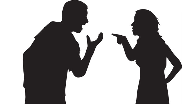 ПОМАХНИТАЛА НИШЛИЈКА: Гађала мужа тањирима, свекра у међуножје