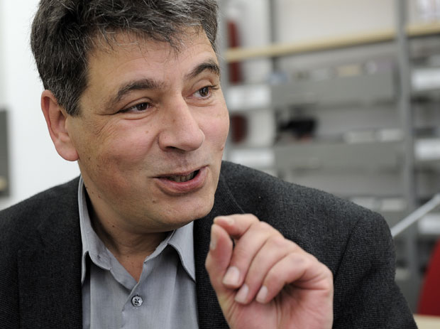 Марсел Бајер: Ћирилица је велика тајна