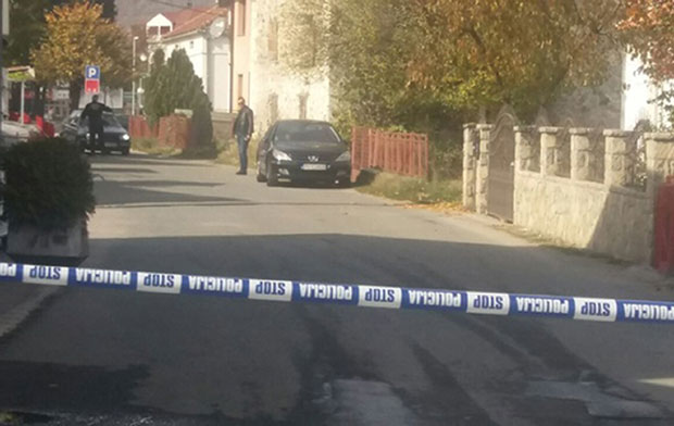 Уклоњена бомба постављена испод седишта возача ’’пежоа’’