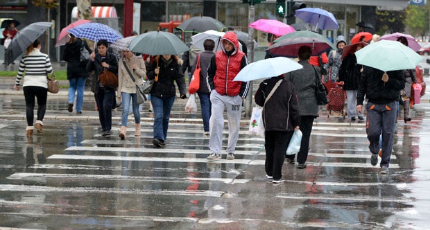 Спремите капуте и кишобране издато упозорење због наглог пада температуре