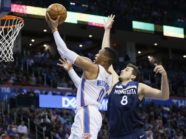 НБА: Минесоти луди финиш против Оклахоме, Бјелица три поена