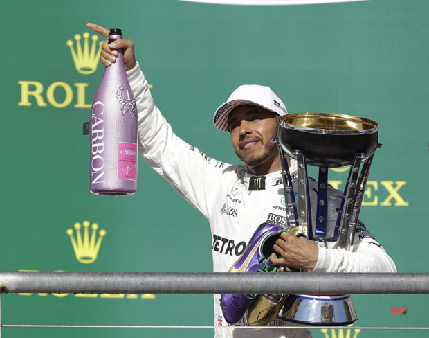 Хамилтон победио у САД, титула веома близу