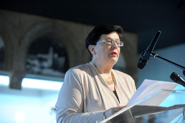 Менковићки није одређен притвор, забрањен јој је прилазак Етнографском музеју