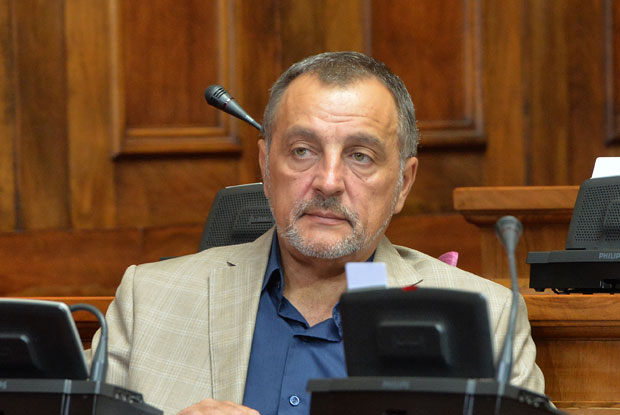 Шпијунка: Блек у Живковићевом цегеру