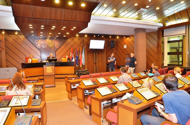 Лаптоп уместо папира