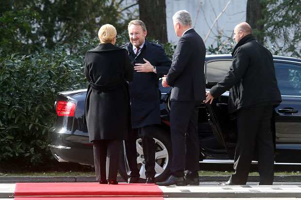 Грабар Китаровић са Изетбеговићем: Отворена питања решити у духу добросуседских односа