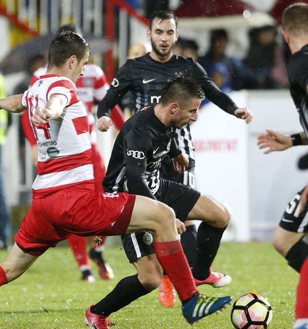 Партизан против Борца стигао до победе у седмом минуту надокнаде: Тошић од трагичара до јунака (ВИДЕО)