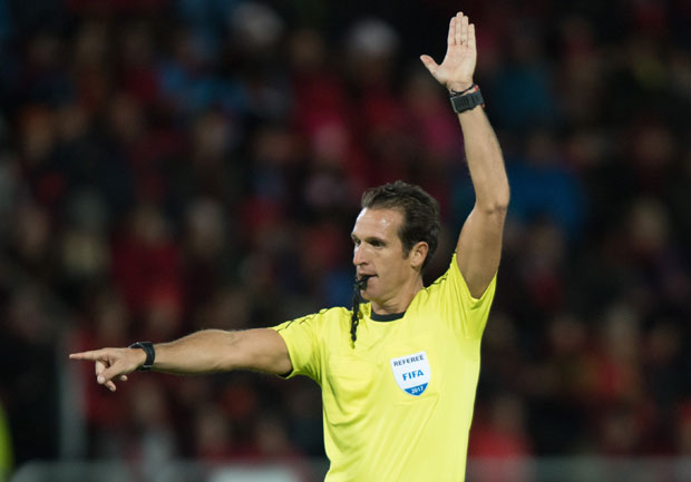 ОДРЕЂЕНИ АРБИТРИ: Банти суди Арсенал - Црвена звезда, Дел Серо у Хумској