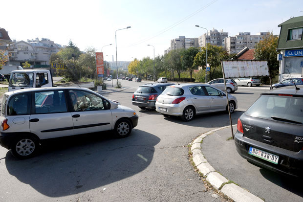 Окретница 26: Возачи хоће семафор да саобраћај буде бржи