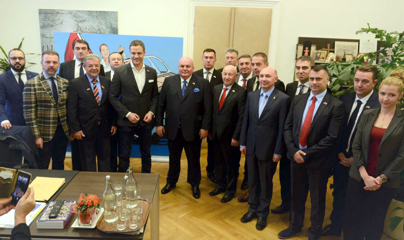 Палма и Гуденус против двоструких аршина ЕУ