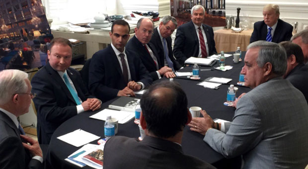 АП утврдио идентитет људи које контактирао Пападопулос?