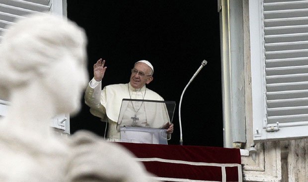 Папа: Понекад задремам током молитве, Бог то воли