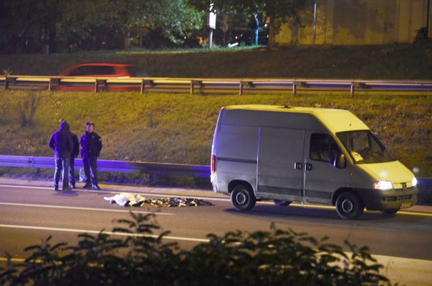 Жену прегазио аутомобил (ФОТО+ВИДЕО)