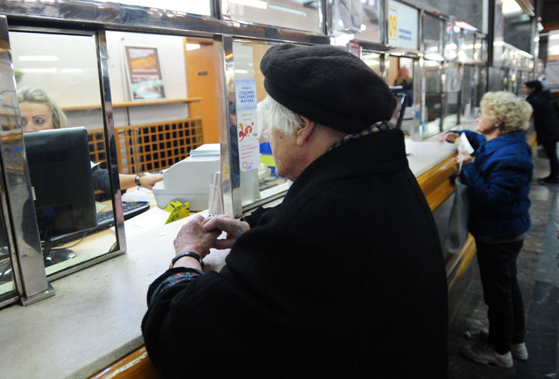 Пензионерима помоћ стиже у понедељак