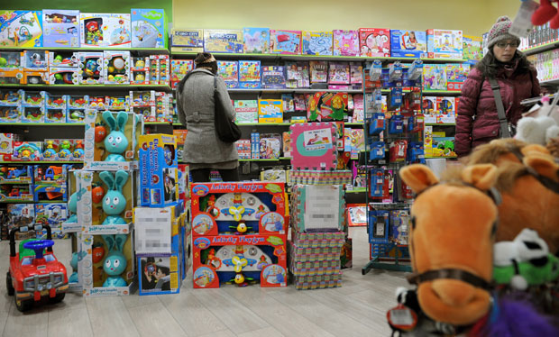 Продате две трећине отровних лутака, фталат токсичан за јетру, бубреге и репродуктивни систем!