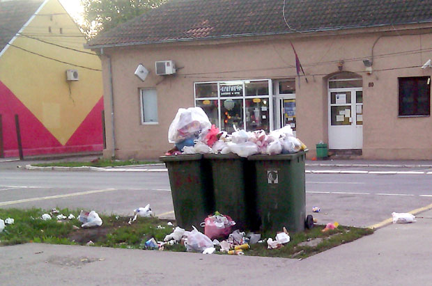 Мало канти у Сурчину, а и њих однели