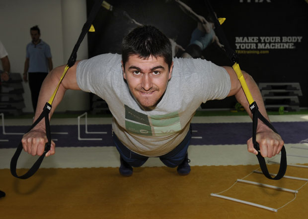 ВИДЕО: Миличић водио навијање у Лондону