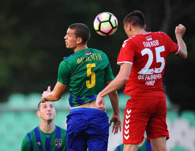 Раднички без Павкова на Звезду