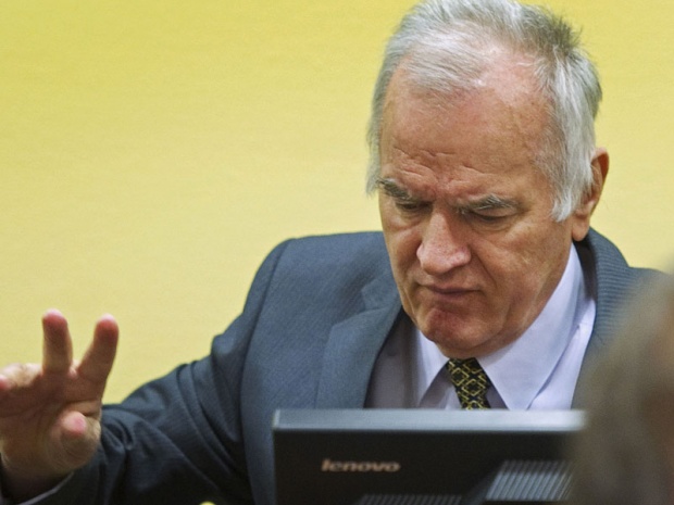 Хаг се игра глувих телефона