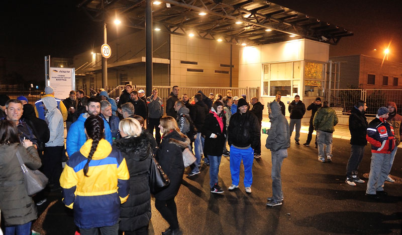 Штрајк не кочи исплату пензионерима