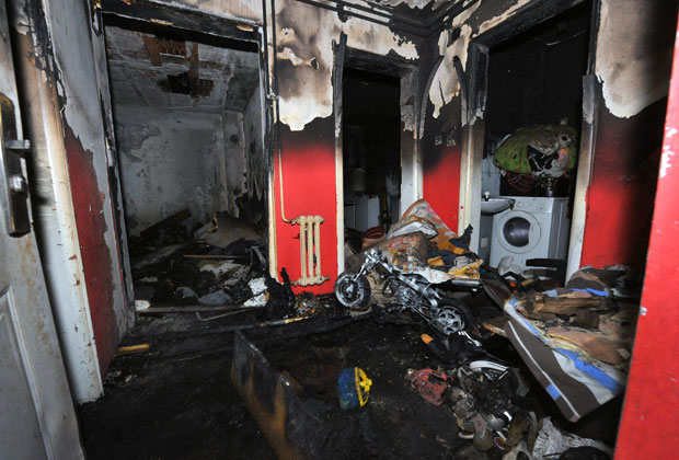 Спасли троје деце и слепу жену из ватрене стихије! (ФОТО)