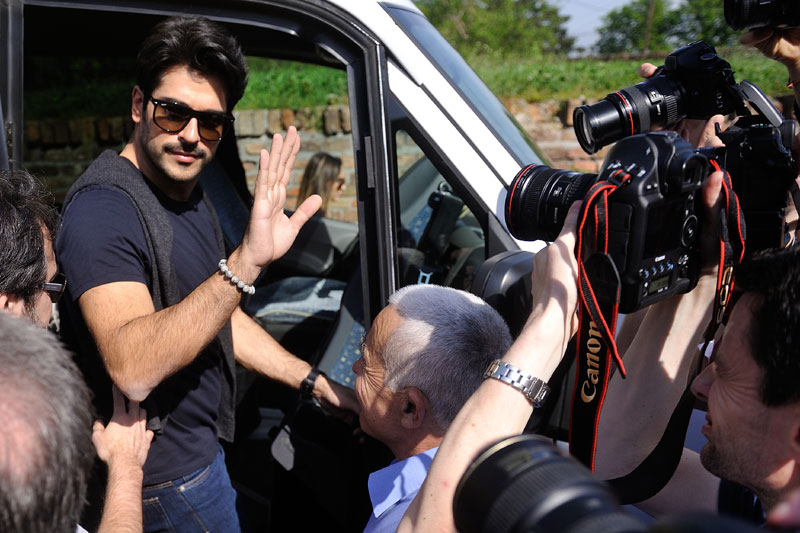 ЖЕНЕ У ХАОСУ: Бали Бег хитно пребачен у болницу