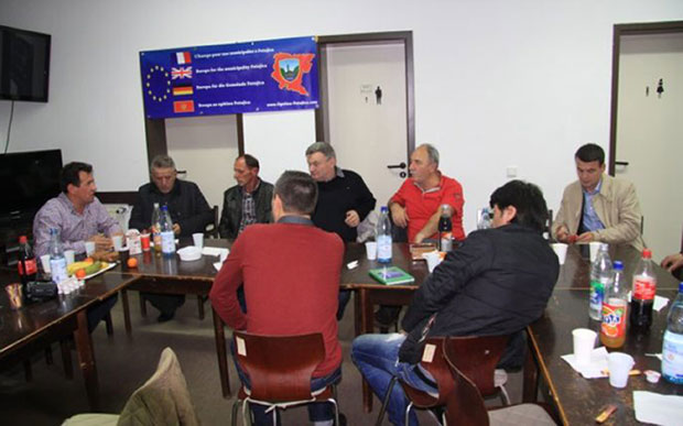 Дијаспора бира власт у Петњици?